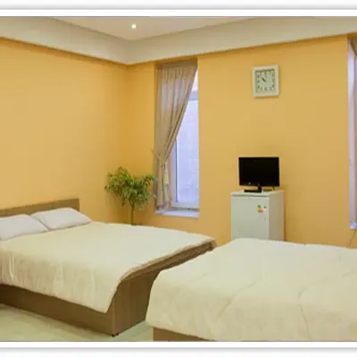 اقامت در خانه رز کاشان
