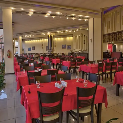 هتل نگارستان کاشان
